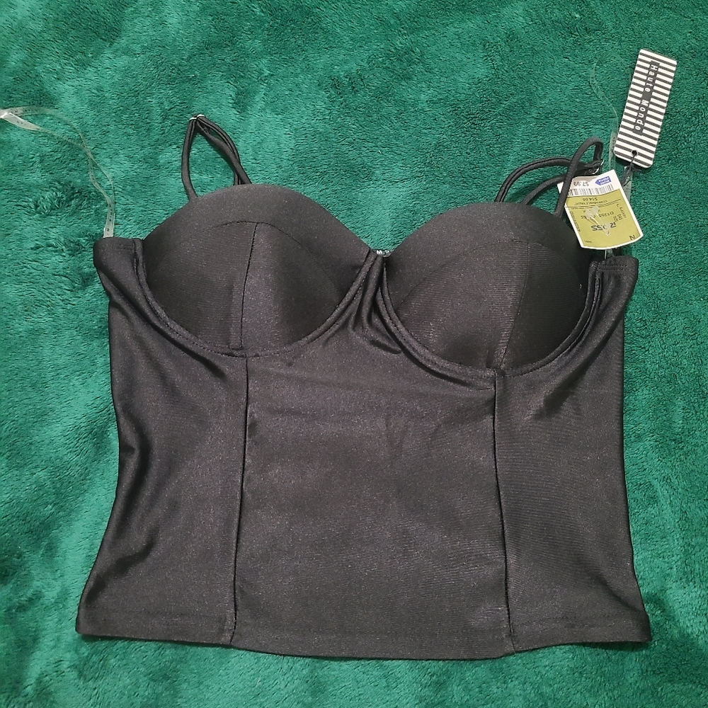 Junior girl's tank top, color black, size M